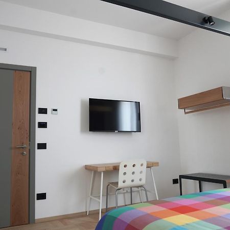 Invento Bnb Unconventional Maison チヴィタノーヴァ・マルケ エクステリア 写真