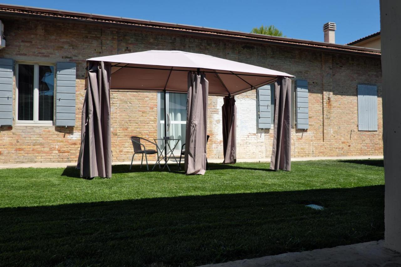 Invento Bnb Unconventional Maison チヴィタノーヴァ・マルケ エクステリア 写真