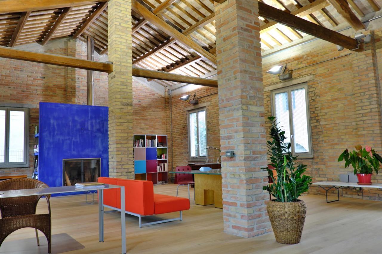 Invento Bnb Unconventional Maison チヴィタノーヴァ・マルケ エクステリア 写真